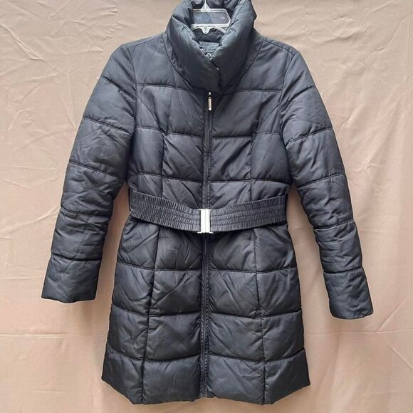 XXI Black puffer jacket with belt, warm and stylish‎ - Picture 1 of 5